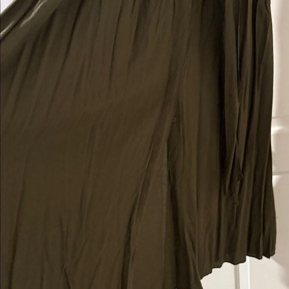 H&M Olive Green Maxi Dress - Picture 6 of 7